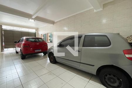 Casa à venda com 247m², 3 quartos e 4 vagas Casa à venda com 247m², 3 quartos e 4 vagasGaragem
