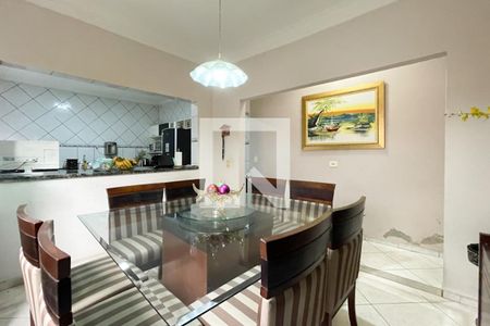 Casa à venda com 247m², 3 quartos e 4 vagas Casa à venda com 247m², 3 quartos e 4 vagasSala de Jantar