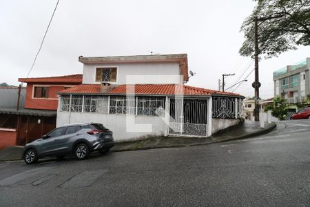 Casa à venda com 193m², 3 quartos e 4 vagasFachada
