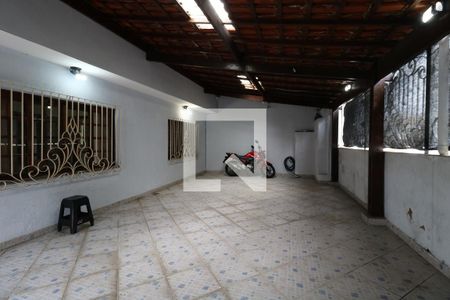 Casa à venda com 193m², 3 quartos e 4 vagasGaragem