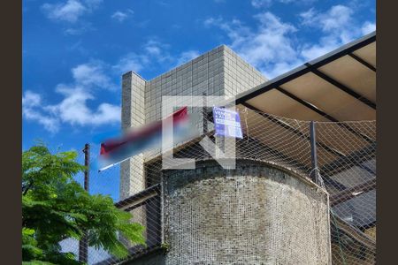 Apartamento à venda com 319m², 4 quartos e 3 vagas Apartamento à venda com 319m², 4 quartos e 3 vagasPlaca