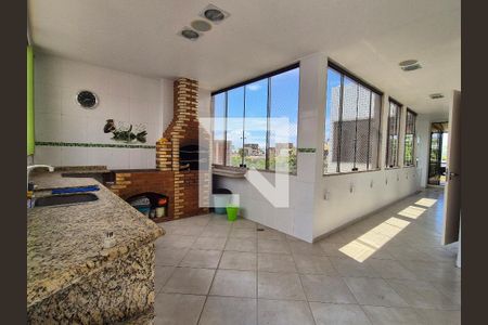 Apartamento à venda com 319m², 4 quartos e 3 vagas Apartamento à venda com 319m², 4 quartos e 3 vagasCozinha 2