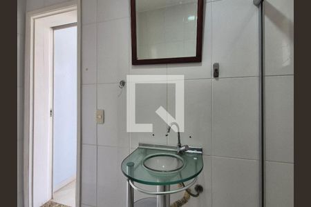 Apartamento à venda com 319m², 4 quartos e 3 vagas Apartamento à venda com 319m², 4 quartos e 3 vagasBanheiro do Quarto 3