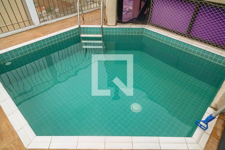 Apartamento à venda com 167m², 4 quartos e 3 vagas Apartamento à venda com 167m², 4 quartos e 3 vagasPiscina