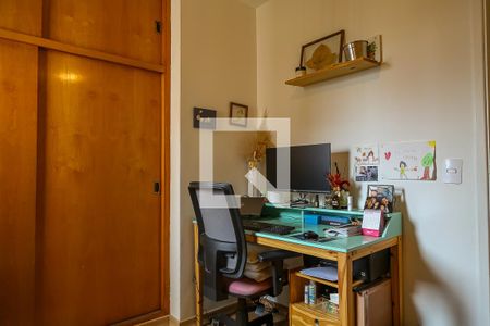 Apartamento à venda com 167m², 4 quartos e 3 vagas Apartamento à venda com 167m², 4 quartos e 3 vagasQuarto 2