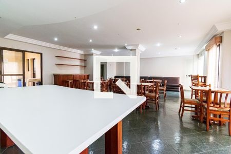 Apartamento à venda com 167m², 4 quartos e 3 vagas Apartamento à venda com 167m², 4 quartos e 3 vagasSalão de Festas