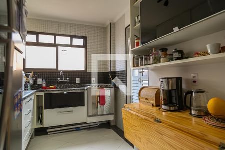 Apartamento à venda com 167m², 4 quartos e 3 vagas Apartamento à venda com 167m², 4 quartos e 3 vagasCozinha