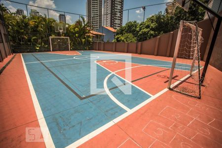 Apartamento à venda com 167m², 4 quartos e 3 vagas Apartamento à venda com 167m², 4 quartos e 3 vagasQuadra