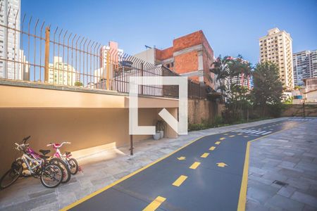 Apartamento à venda com 167m², 4 quartos e 3 vagas Apartamento à venda com 167m², 4 quartos e 3 vagasÁrea Comum