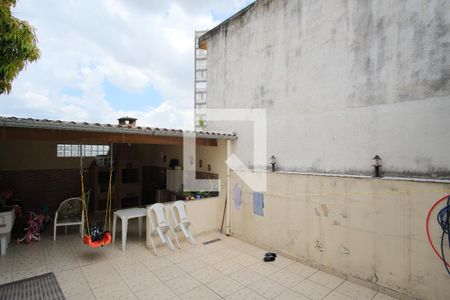Casa de condomínio à venda com 148m², 3 quartos e 1 vagaQuintal
