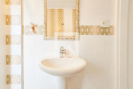 Apartamento para alugar com 190m², 4 quartos e 1 vaga Apartamento para alugar com 190m², 4 quartos e 1 vagaBanheiro 1