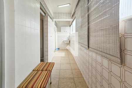 Apartamento para alugar com 190m², 4 quartos e 1 vaga Apartamento para alugar com 190m², 4 quartos e 1 vagaÁrea de serviço