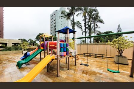 Apartamento à venda com 210m², 3 quartos e 2 vagas Apartamento à venda com 210m², 3 quartos e 2 vagasÁrea comum - Playground