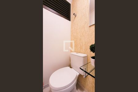 Apartamento à venda com 210m², 3 quartos e 2 vagas Apartamento à venda com 210m², 3 quartos e 2 vagasLavabo