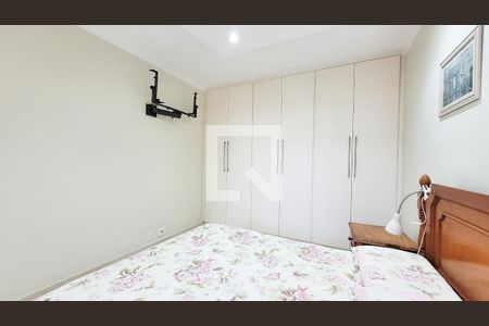 Apartamento à venda com 210m², 3 quartos e 2 vagas Apartamento à venda com 210m², 3 quartos e 2 vagasSuíte