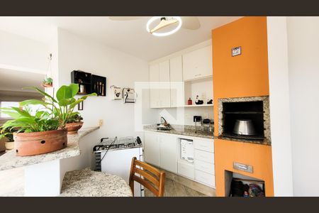 Apartamento à venda com 210m², 3 quartos e 2 vagas Apartamento à venda com 210m², 3 quartos e 2 vagasÁrea privativa