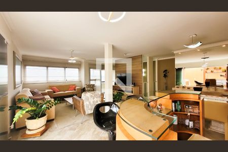 Apartamento à venda com 210m², 3 quartos e 2 vagas Apartamento à venda com 210m², 3 quartos e 2 vagasCobertura