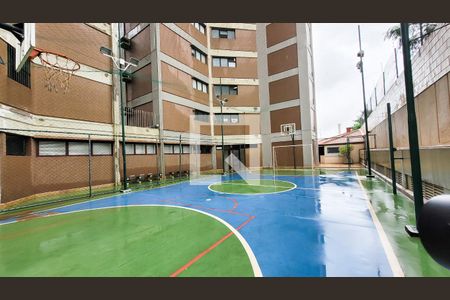 Apartamento à venda com 210m², 3 quartos e 2 vagas Apartamento à venda com 210m², 3 quartos e 2 vagasQuadra Esportiva