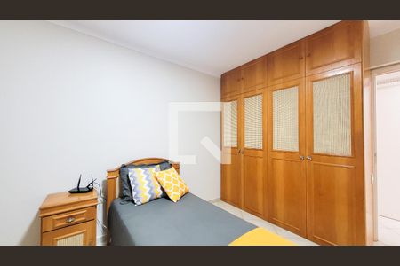 Apartamento à venda com 210m², 3 quartos e 2 vagas Apartamento à venda com 210m², 3 quartos e 2 vagasQuarto 2