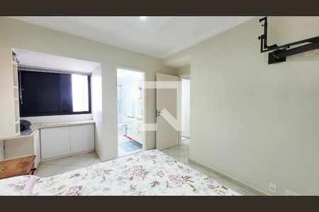 Apartamento à venda com 210m², 3 quartos e 2 vagas Apartamento à venda com 210m², 3 quartos e 2 vagasSuíte