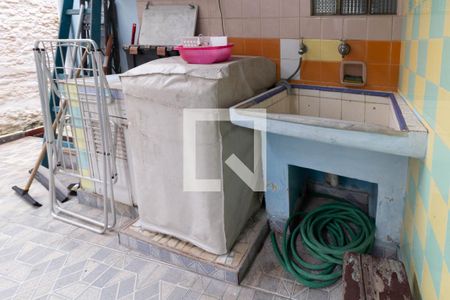 Casa à venda com 280m², 4 quartos e 2 vagasÁrea de Serviço