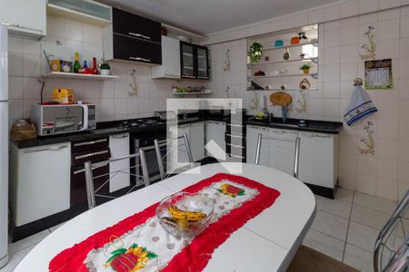 Casa à venda com 280m², 4 quartos e 2 vagasCasa 2 - Cozinha
