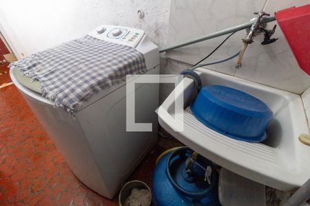 Casa à venda com 280m², 4 quartos e 2 vagasCasa 2 - Área de Serviço