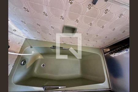 Casa à venda com 187m², 3 quartos e 3 vagas Casa à venda com 187m², 3 quartos e 3 vagasBanheiro Suíte