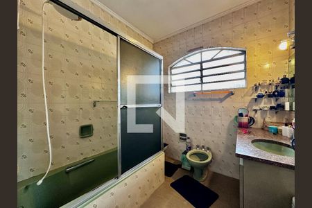 Casa à venda com 187m², 3 quartos e 3 vagas Casa à venda com 187m², 3 quartos e 3 vagasBanheiro Suíte