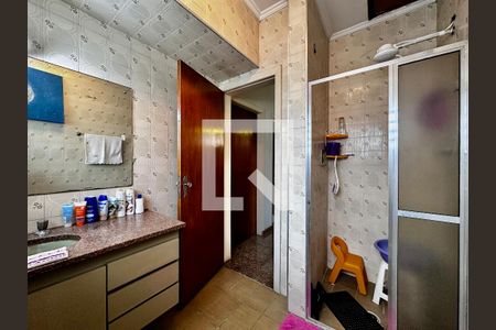 Casa à venda com 187m², 3 quartos e 3 vagas Casa à venda com 187m², 3 quartos e 3 vagasBanheiro Social