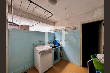 Casa à venda com 187m², 3 quartos e 3 vagas Casa à venda com 187m², 3 quartos e 3 vagasÁrea de Serviço