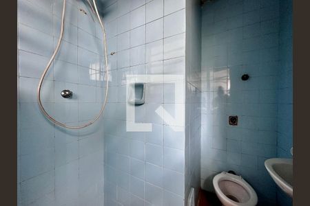 Casa à venda com 187m², 3 quartos e 3 vagas Casa à venda com 187m², 3 quartos e 3 vagasBanheiro de Serviço