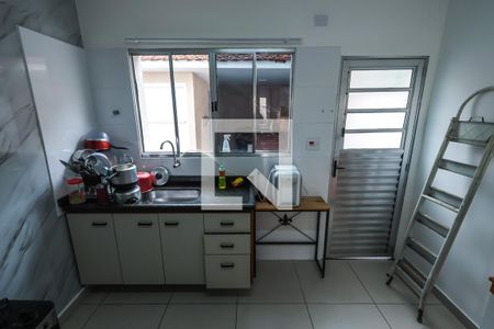 Casa à venda com 130m², 2 quartos e 2 vagasCozinha