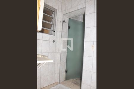Casa para alugar com 80m², 3 quartos e 1 vaga Casa para alugar com 80m², 3 quartos e 1 vagaBanheiro Social