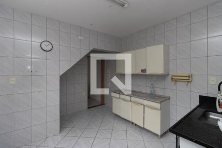 Casa à venda com 150m², 2 quartos e 2 vagas Casa à venda com 150m², 2 quartos e 2 vagasCozinha