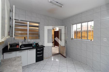 Casa à venda com 150m², 2 quartos e 2 vagas Casa à venda com 150m², 2 quartos e 2 vagasCozinha