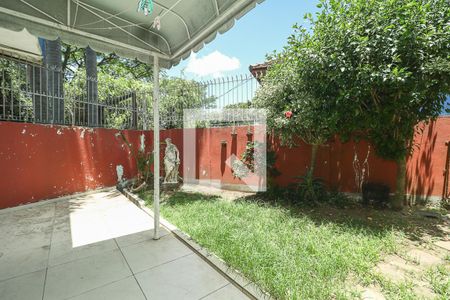 Casa para alugar com 370m², 4 quartos e 3 vagas Casa para alugar com 370m², 4 quartos e 3 vagasQuintal