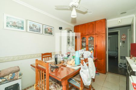 Casa para alugar com 370m², 4 quartos e 3 vagas Casa para alugar com 370m², 4 quartos e 3 vagasCozinha