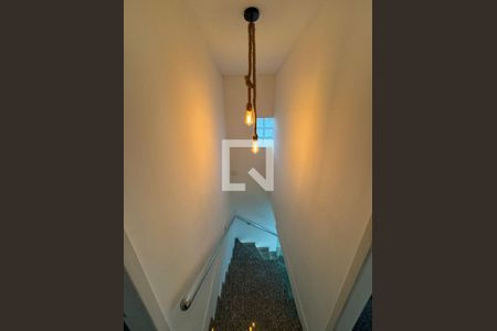 Casa à venda com 293m², 3 quartos e 2 vagasCorredor