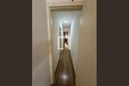 Casa à venda com 293m², 3 quartos e 2 vagasCorredor