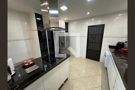 Casa à venda com 293m², 3 quartos e 2 vagasCozinha