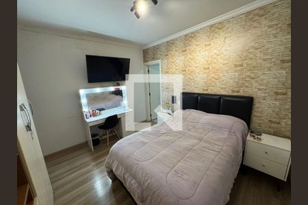 Casa à venda com 293m², 3 quartos e 2 vagasSuíte