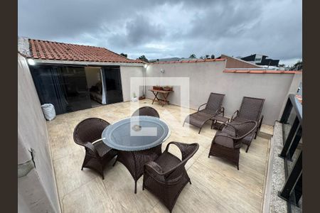 Casa à venda com 293m², 3 quartos e 2 vagasCobertura