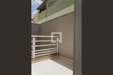 Casa à venda com 256m², 3 quartos e 7 vagas Casa à venda com 256m², 3 quartos e 7 vagasQuintal