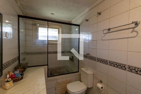 Casa à venda com 430m², 3 quartos e 4 vagas Casa à venda com 430m², 3 quartos e 4 vagasBanheiro