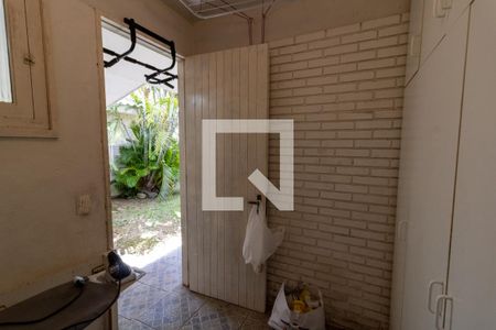 Casa à venda com 430m², 3 quartos e 4 vagas Casa à venda com 430m², 3 quartos e 4 vagasLavanderia