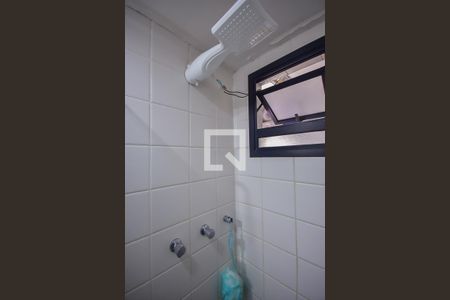 Apartamento à venda com 72m², 3 quartos e 2 vagas Apartamento à venda com 72m², 3 quartos e 2 vagasChuveiro do Banheiro