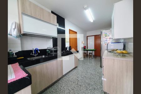 Apartamento à venda com 223m², 4 quartos e 3 vagasCozinha