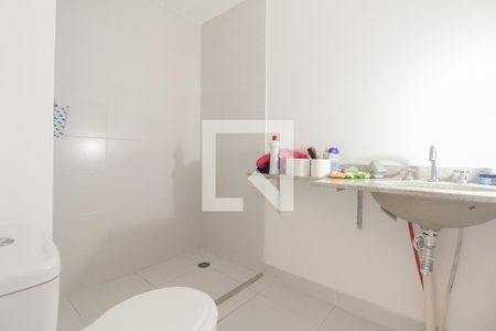 Apartamento à venda com 70m², 2 quartos e 1 vaga Apartamento à venda com 70m², 2 quartos e 1 vagaBanheiro Suíte