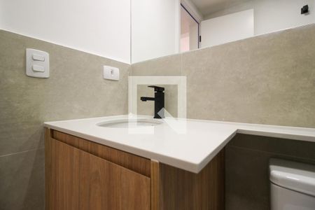 Apartamento à venda com 121m², 2 quartos e sem vaga Apartamento à venda com 121m², 2 quartos e sem vagaBanheiro da Suíte